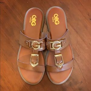 Brown Flat Leather Guess Sandals.
